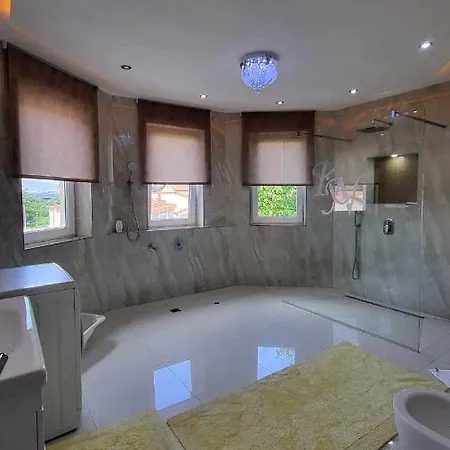 Nature Villa
